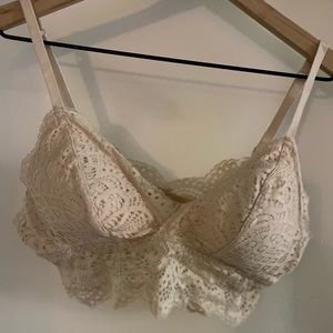 Tan/ Cream Aeropostale lace Bralette